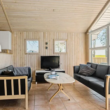 Stunning In With Sauna Casa de Férias Nordenbro Vesteregn